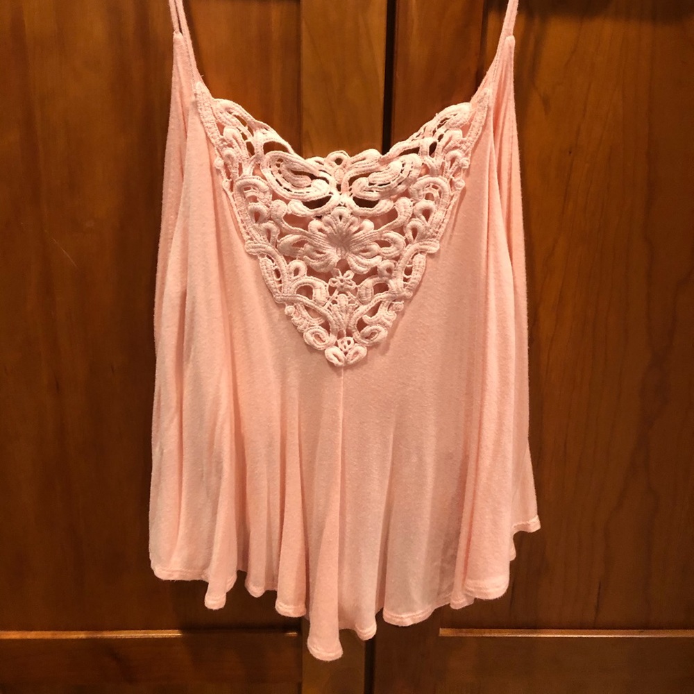 Pink flowy crop with detailing on the back!!